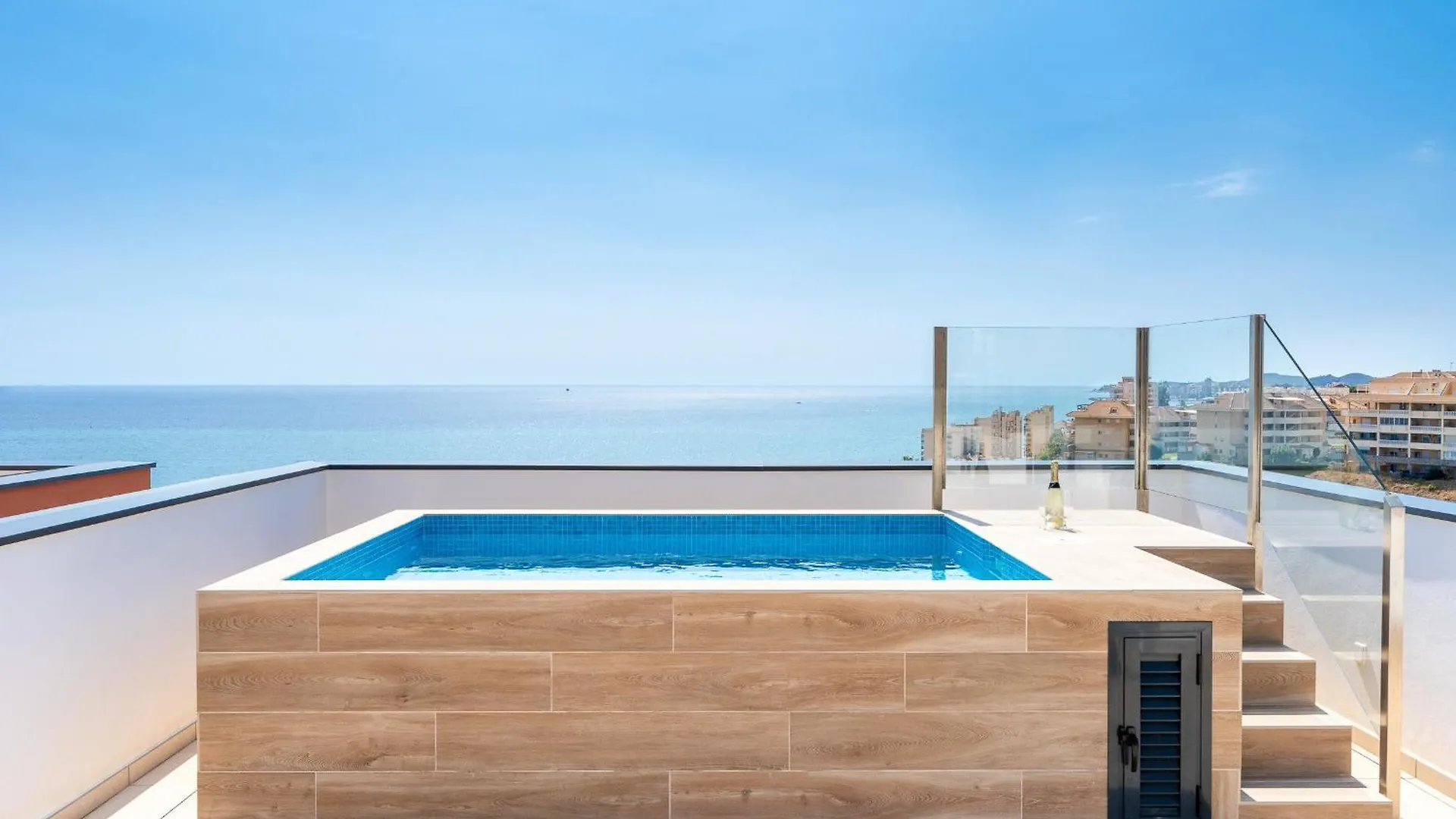 Penthouse Middle Views Apartment Fuengirola 0*,