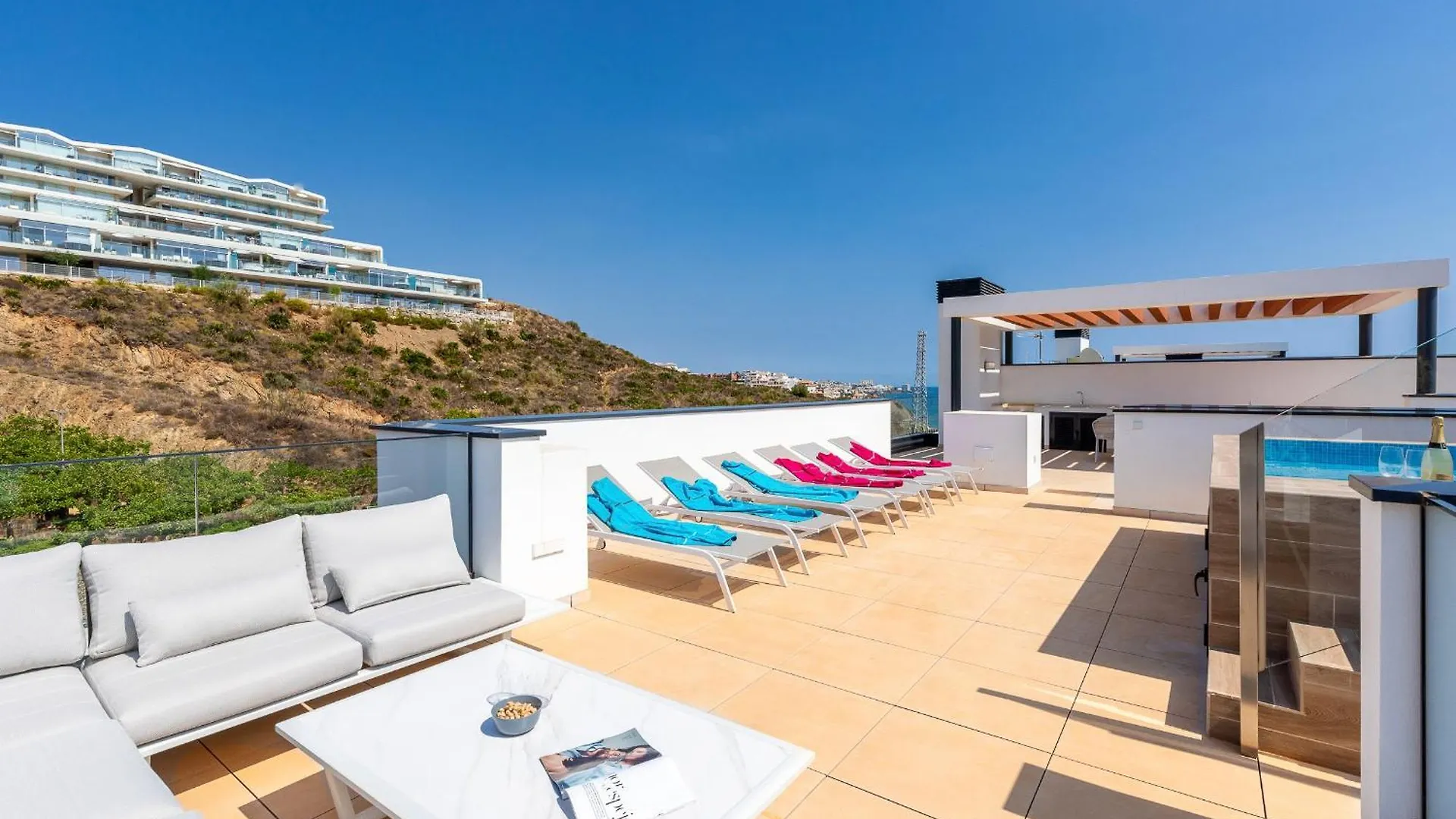 Penthouse Middle Views Apartment Fuengirola