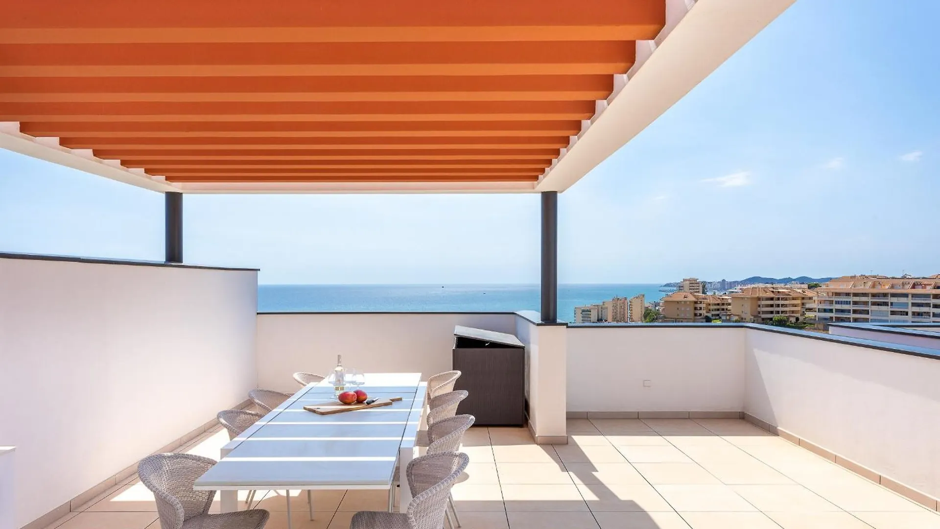 Penthouse Middle Views Apartment Fuengirola