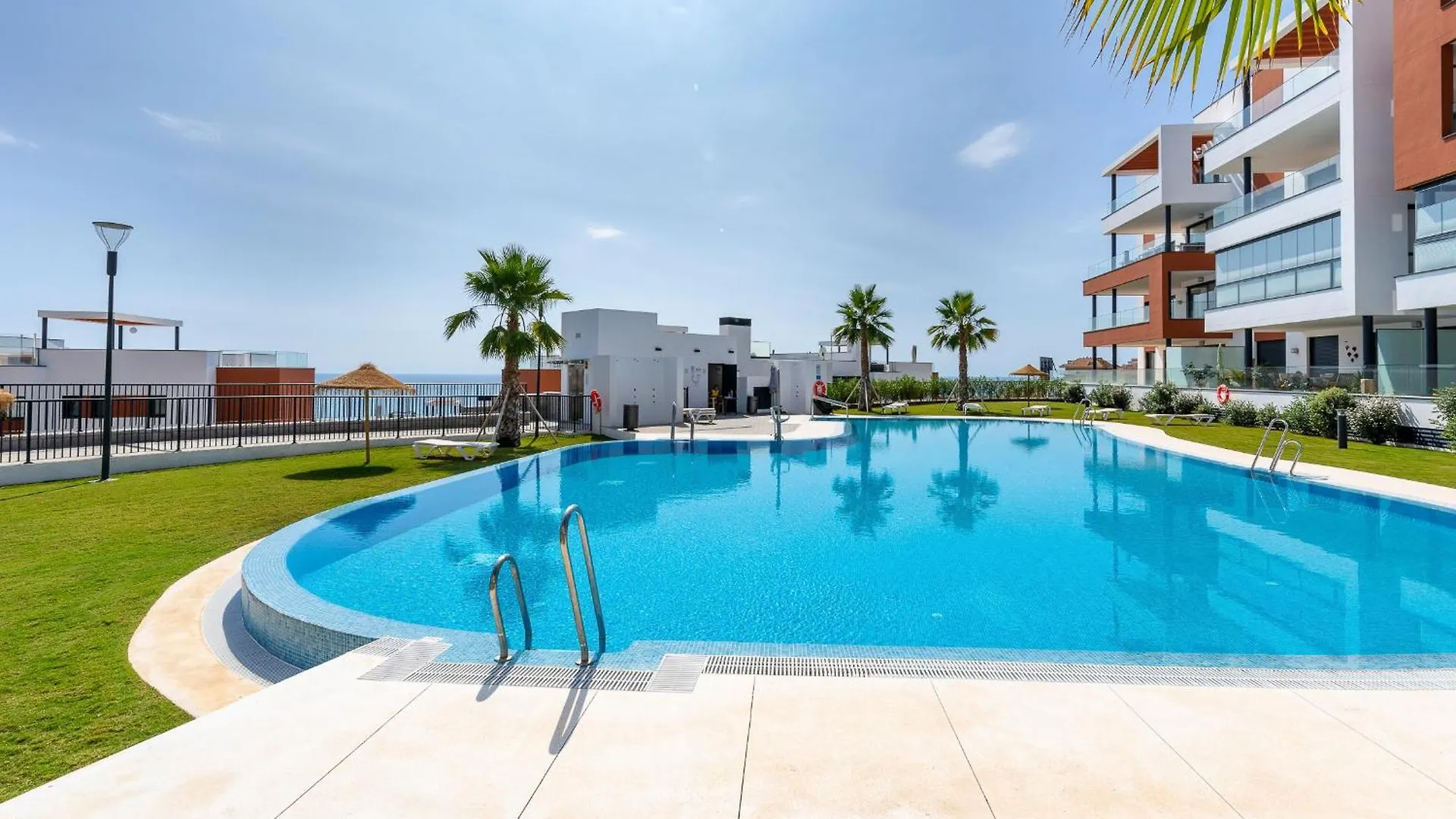 Penthouse Middle Views Apartment Fuengirola